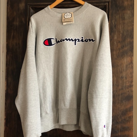 SOLD SOLD SOLD Champion Reverse Weave Sweatshirt - Picture 2 of 7